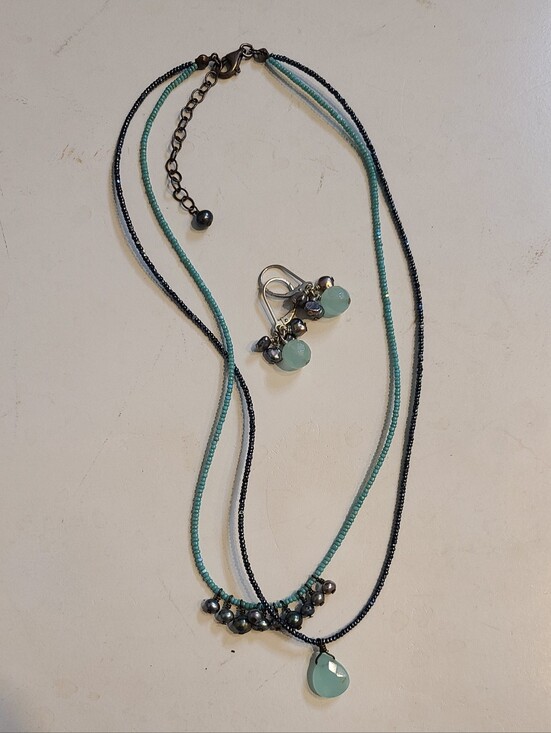 Jewelry - Beaded Aqua Teal And Navy Layered Necklace and Earring Set